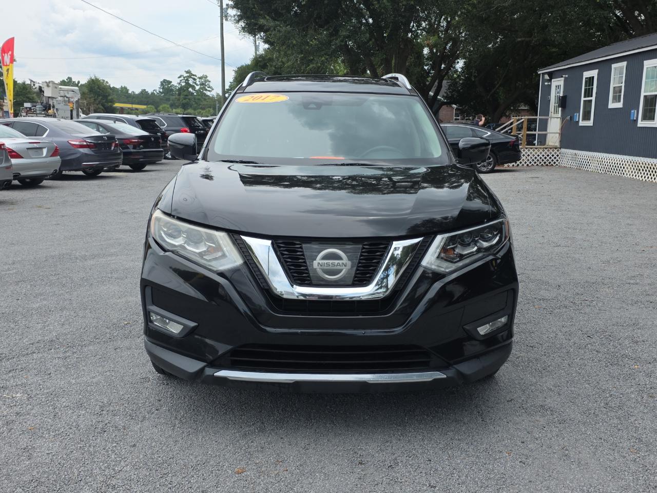 Nissan Rogue SV 4D SUV AWD 2017