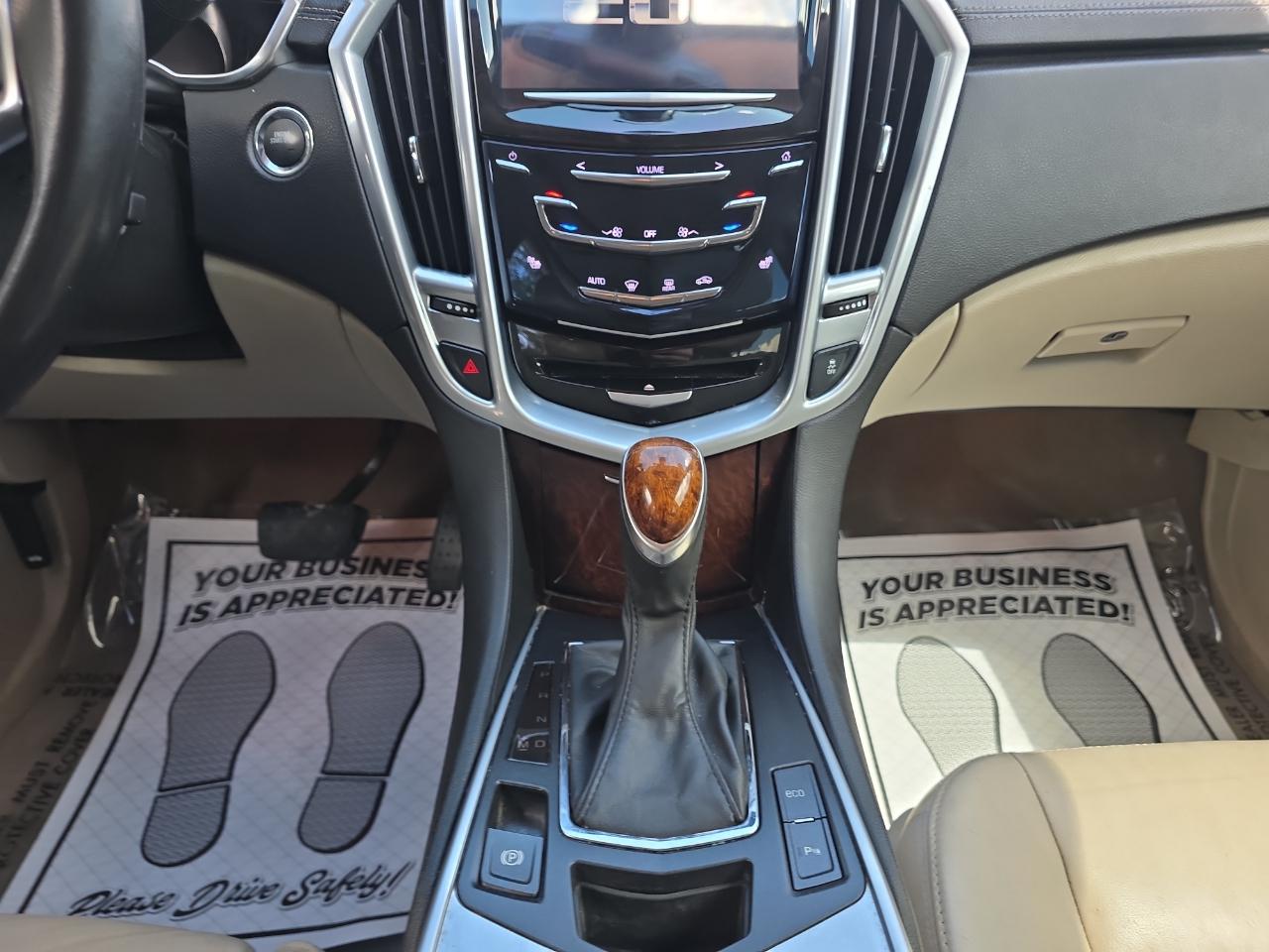 Cadillac SRX Luxury Collection 2013