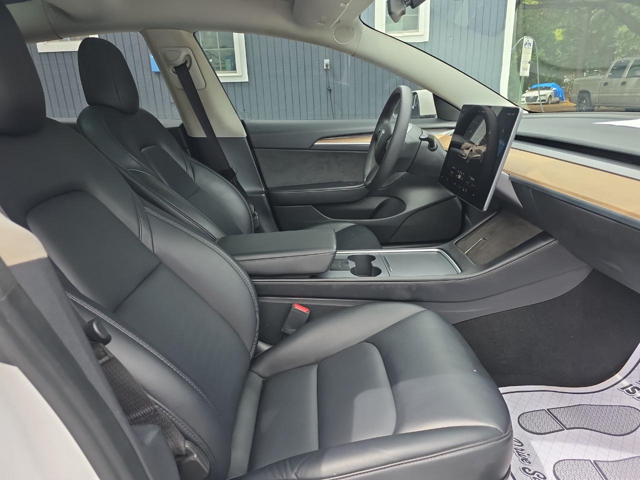 Tesla Model 3 Standard Range Plus 2022