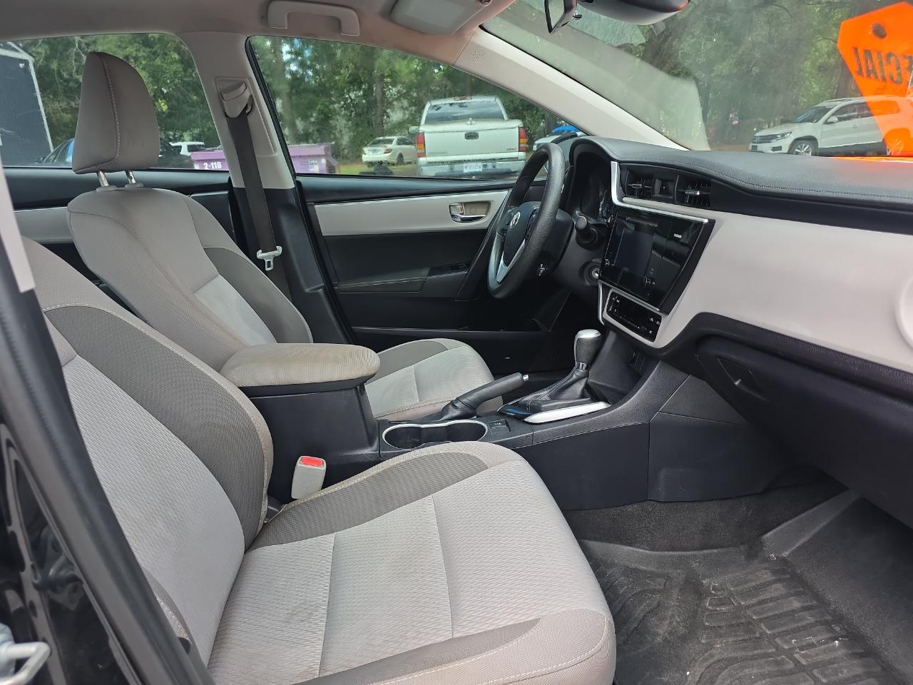 Toyota Corolla L CVT 2017