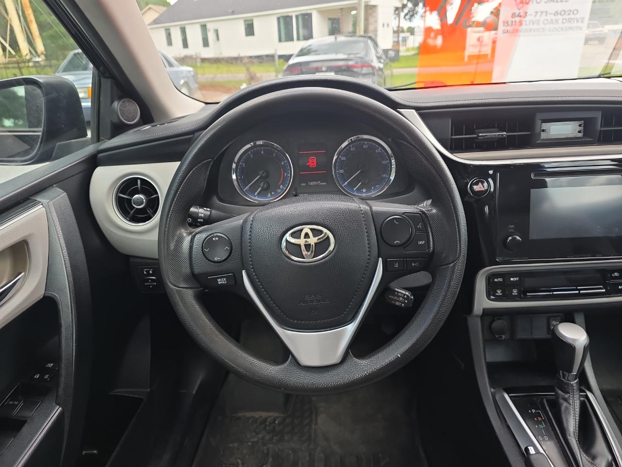 Toyota Corolla L CVT 2017
