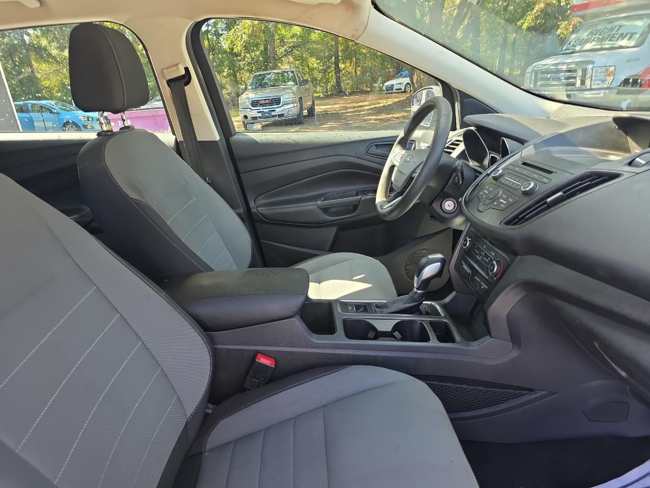 Ford Escape S FWD 2017