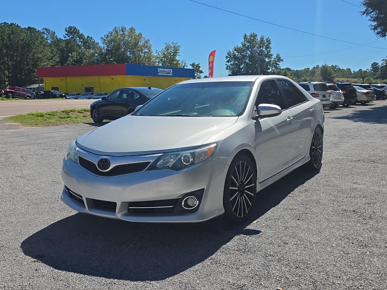 Toyota Camry SE 2014