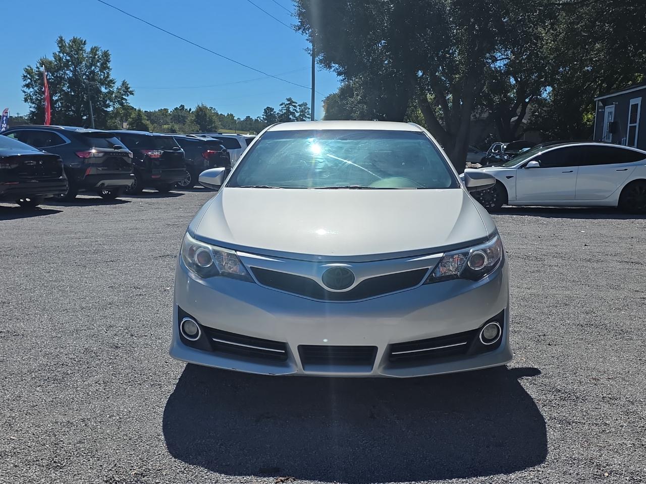 Toyota Camry SE 2014