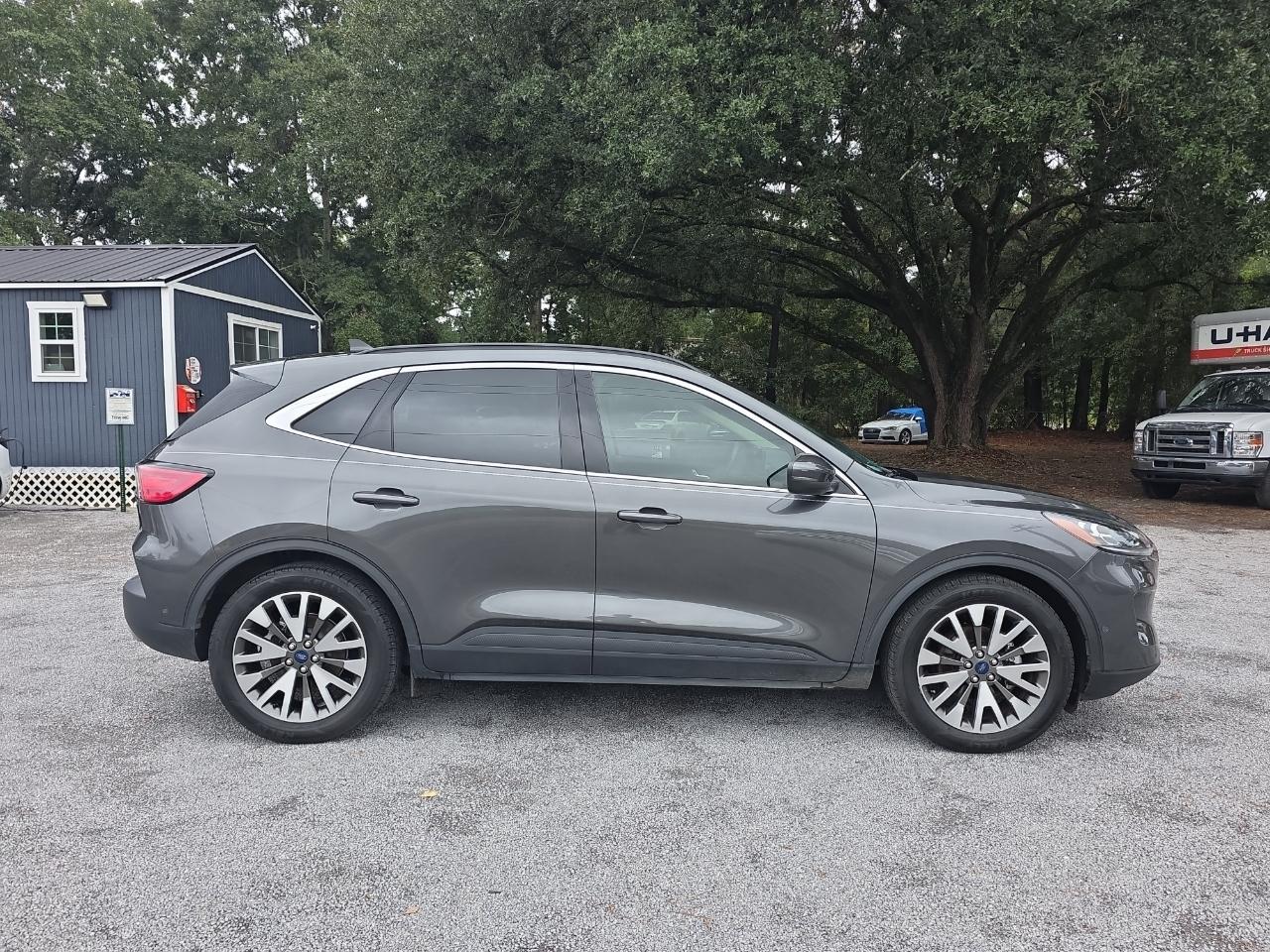 Ford Escape Hybrid Titanium 2020