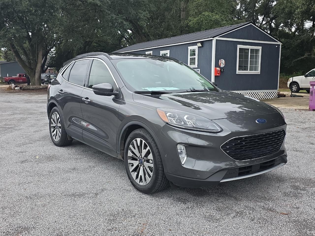 Ford Escape Hybrid Titanium 2020