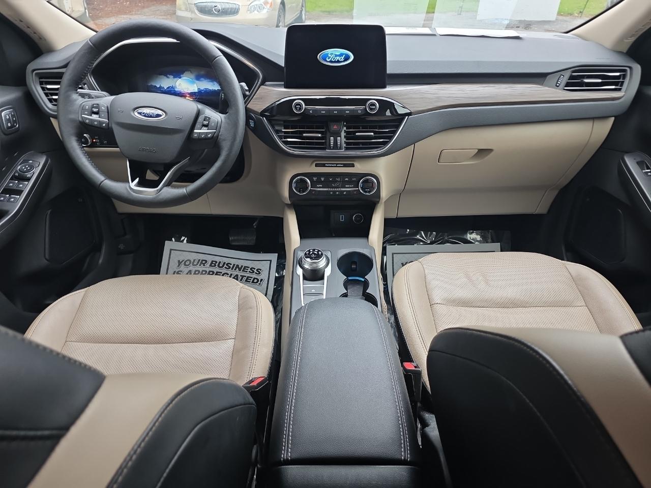 Ford Escape Hybrid Titanium 2020