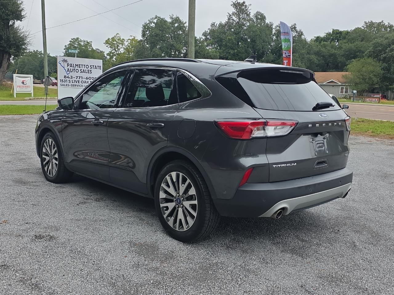 Ford Escape Hybrid Titanium 2020