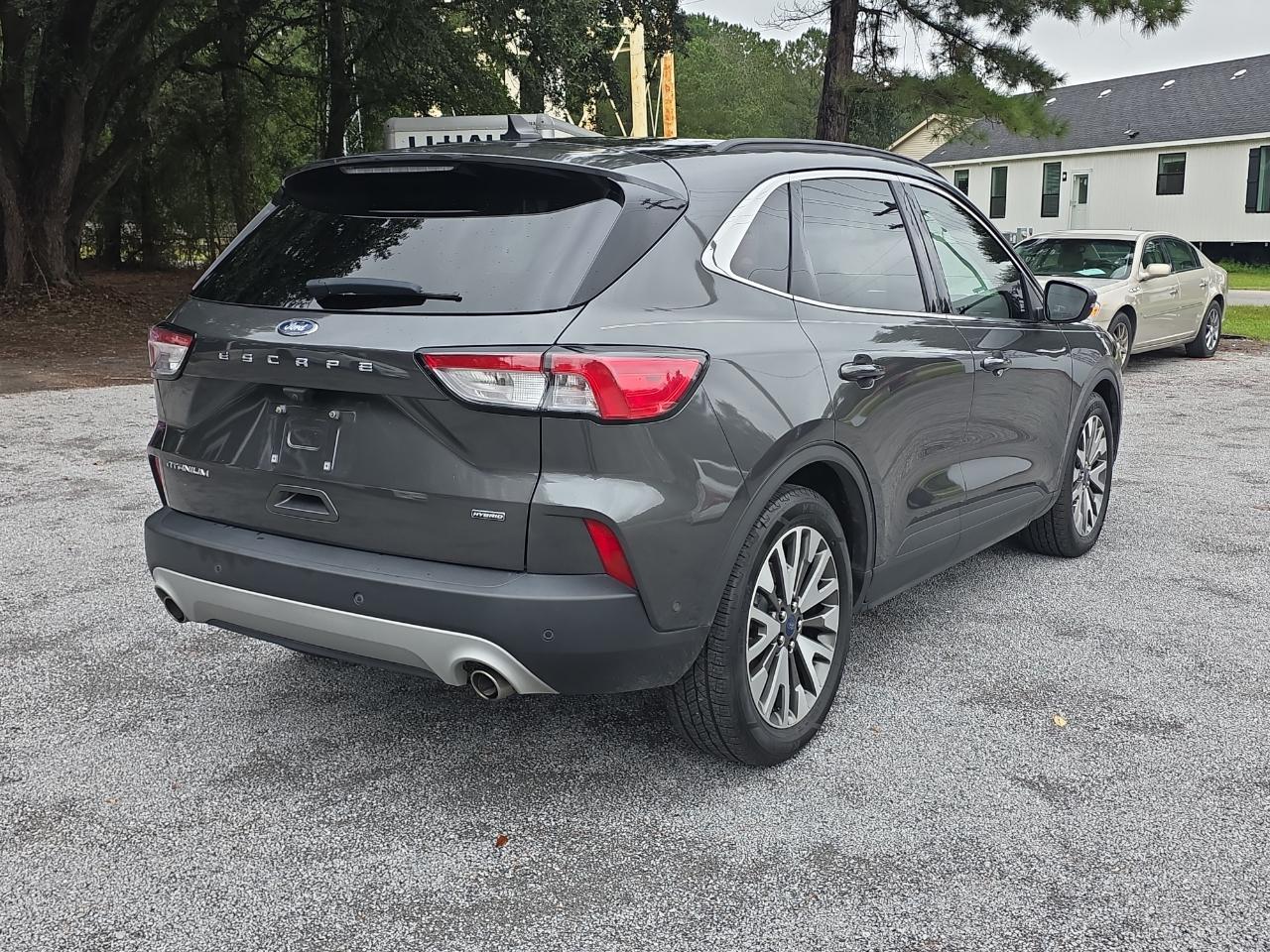 Ford Escape Hybrid Titanium 2020
