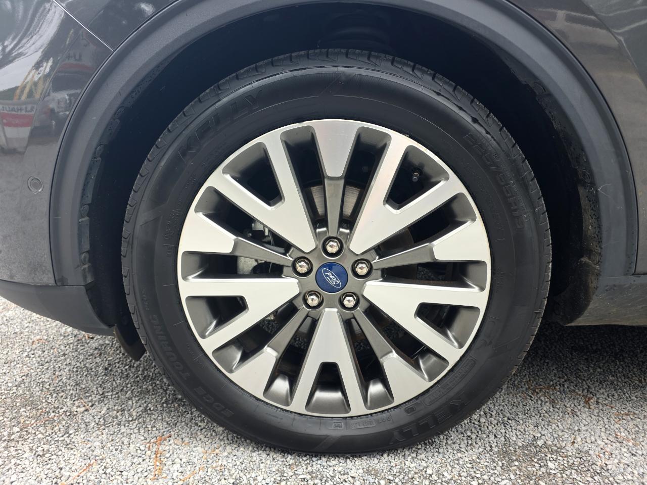 Ford Escape Hybrid Titanium 2020