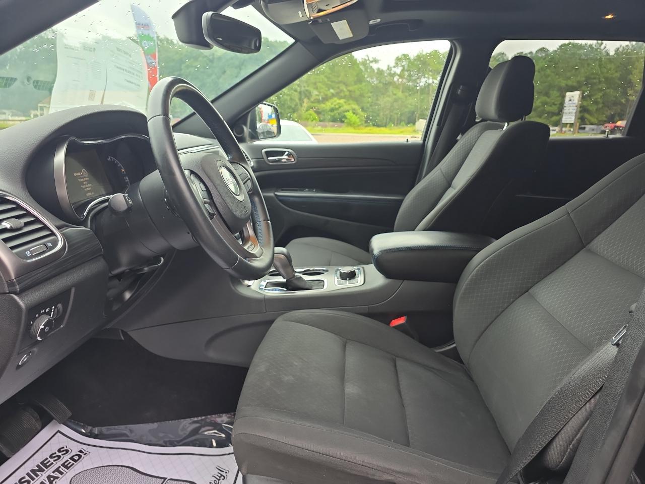 Jeep Grand Cherokee Laredo 4WD 2019