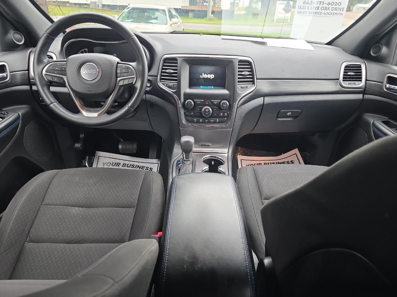 Jeep Grand Cherokee Laredo 4WD 2019