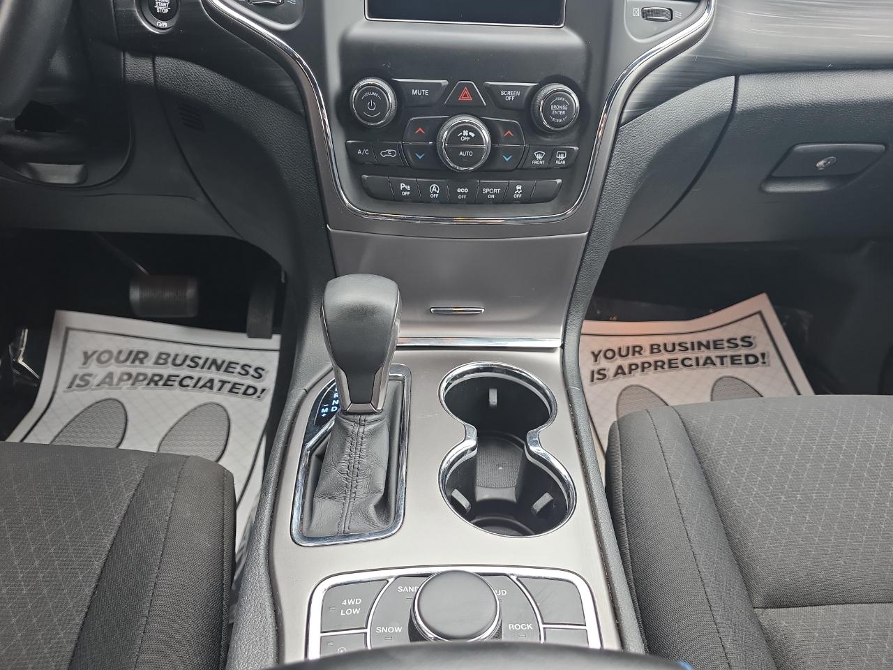 Jeep Grand Cherokee Laredo 4WD 2019