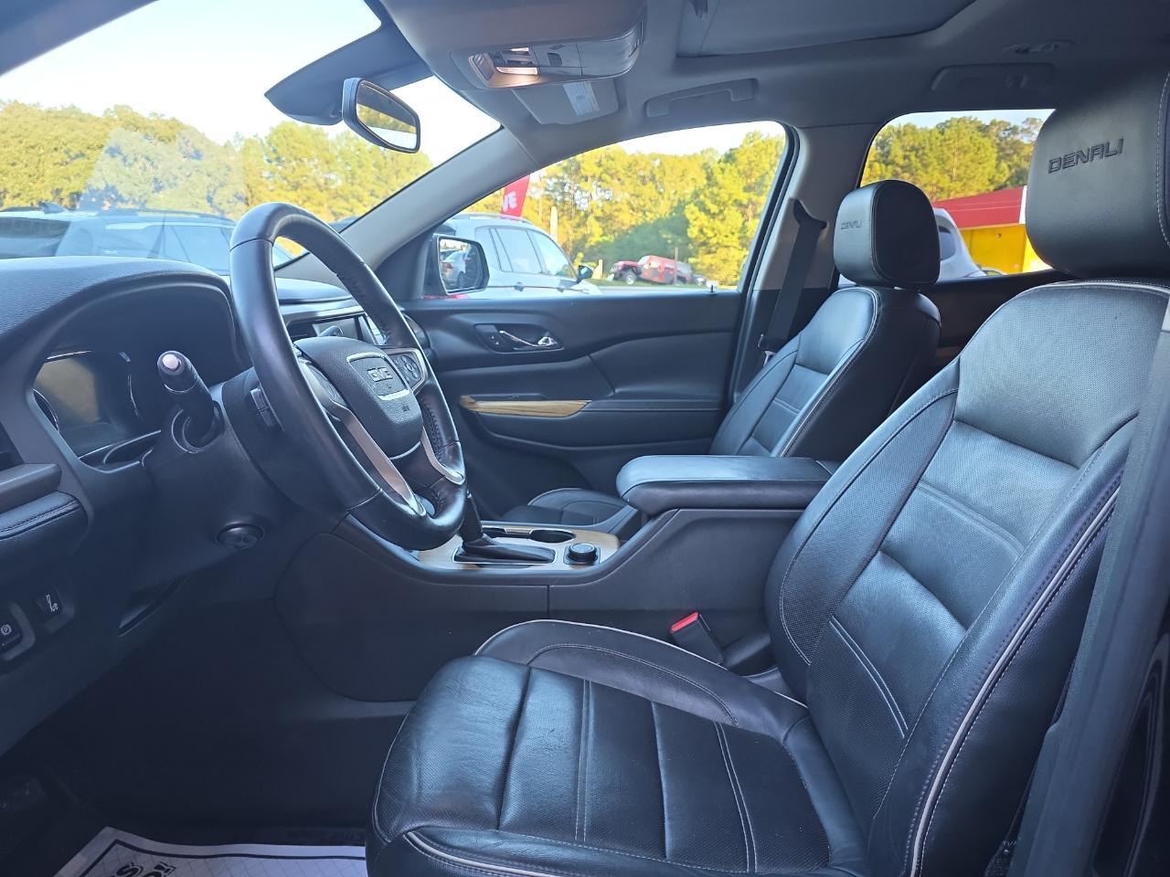 GMC Acadia Denali AWD 2017