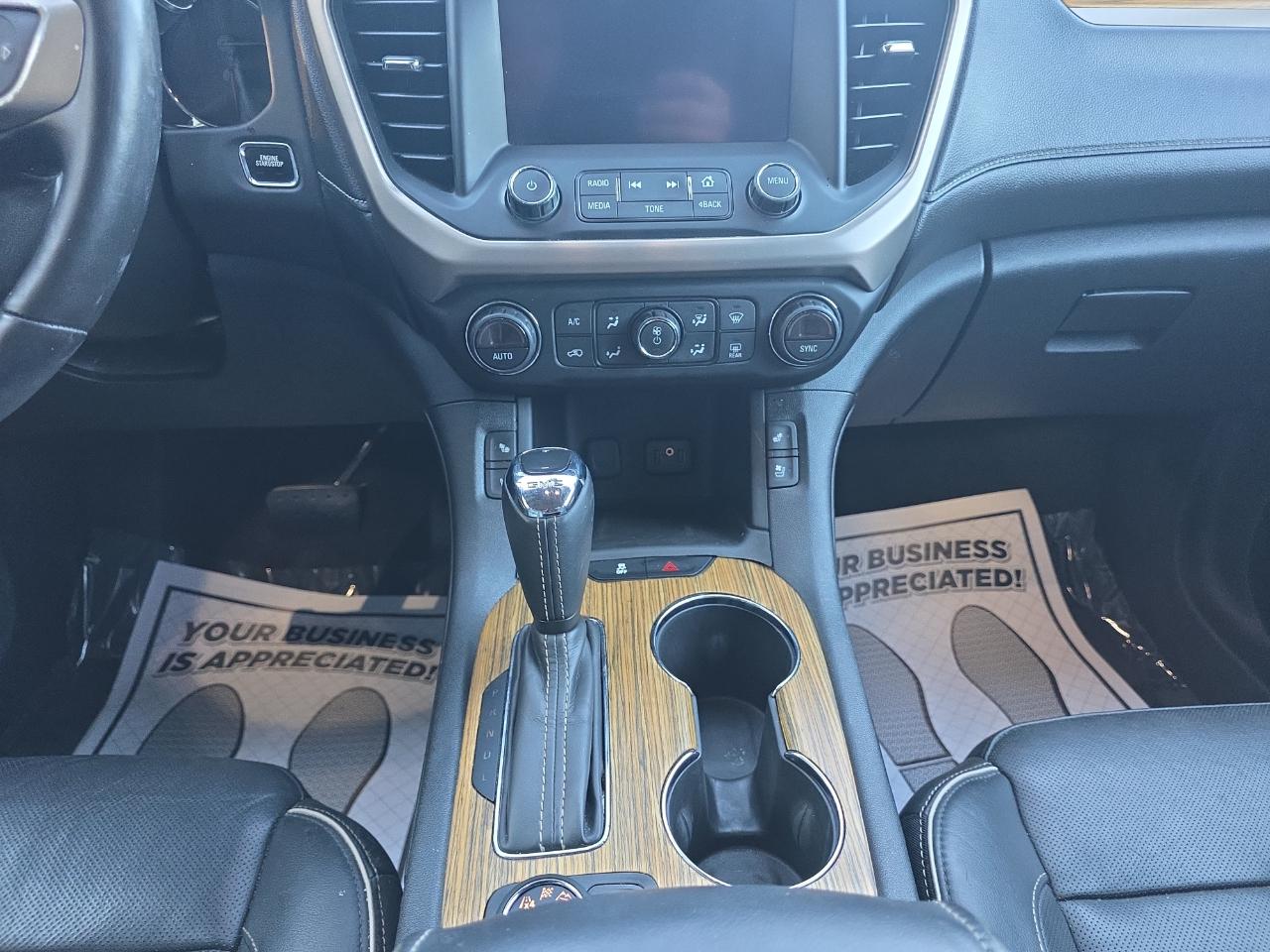 GMC Acadia Denali AWD 2017