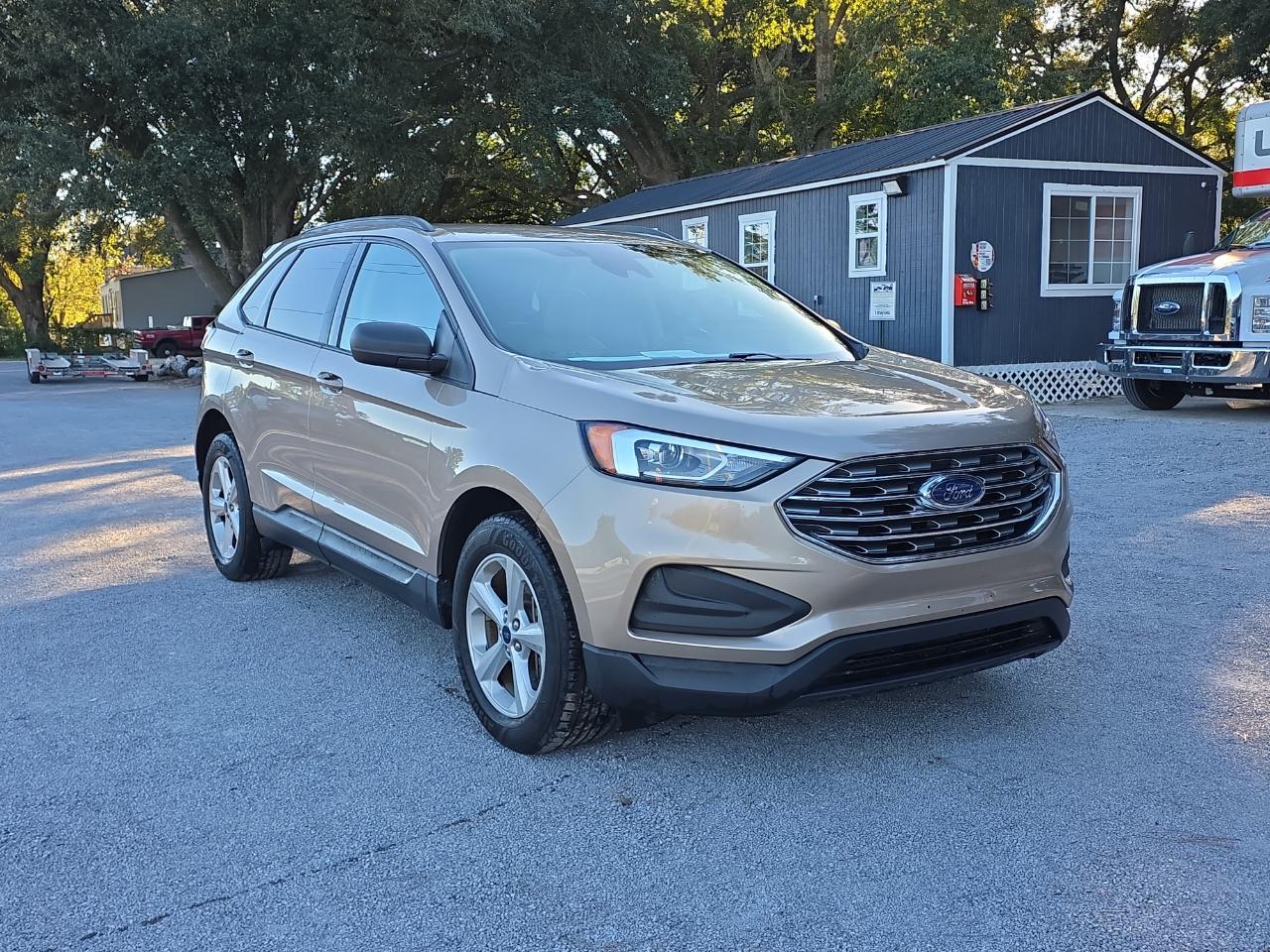 Ford Edge SE FWD 2021