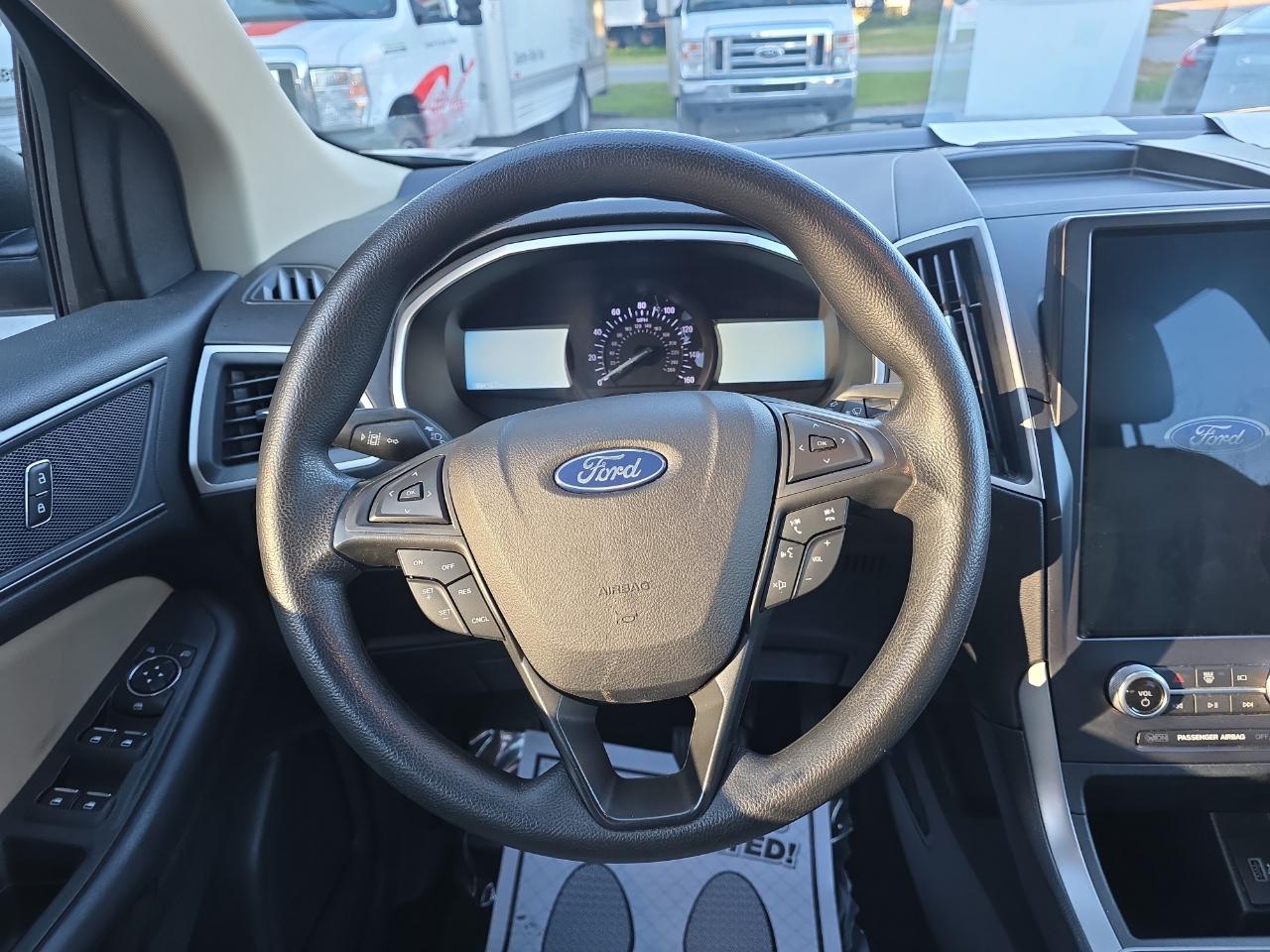 Ford Edge SE FWD 2021