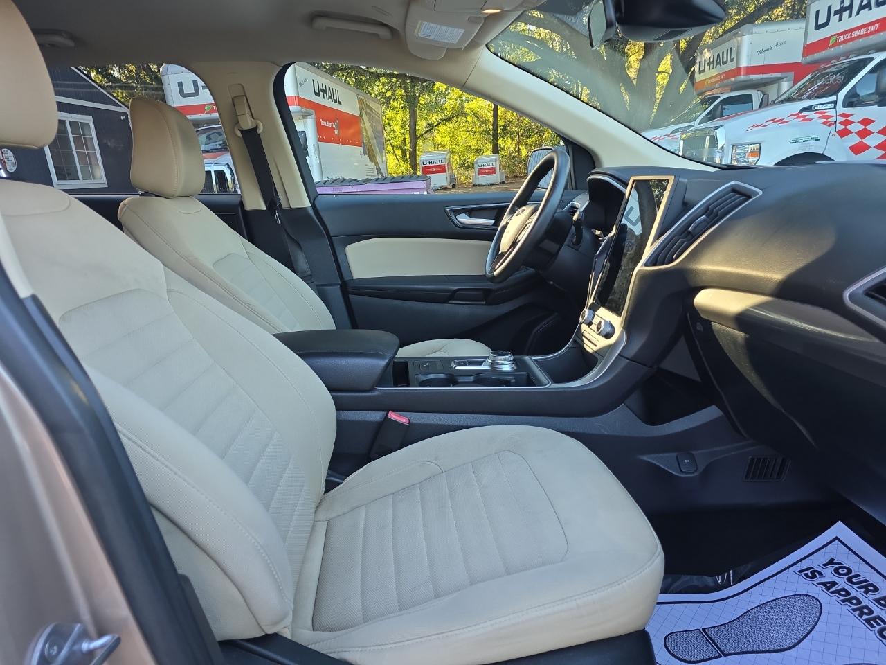 Ford Edge SE FWD 2021
