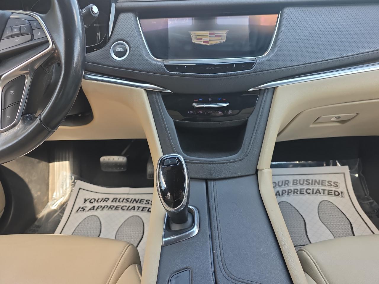 Cadillac XT5 Base 2019