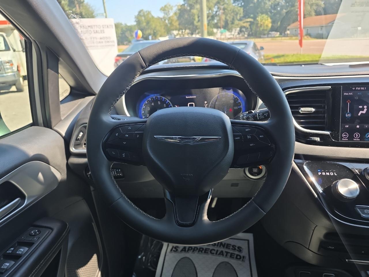 Chrysler Pacifica Touring-L Plus 2019
