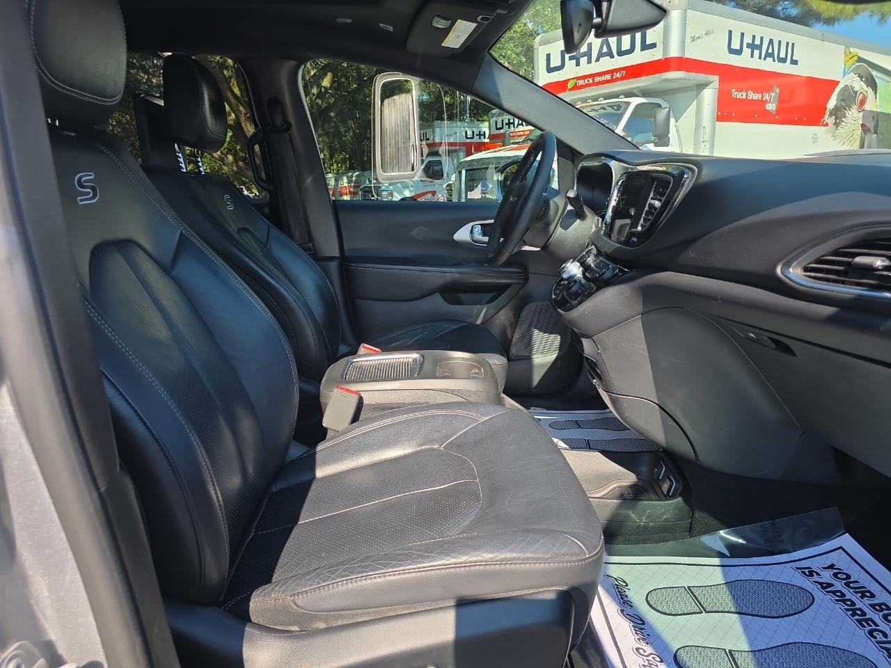 Chrysler Pacifica Touring-L Plus 2019