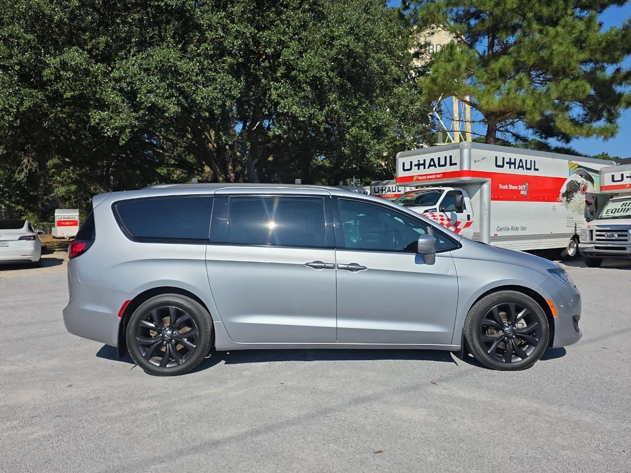 Chrysler Pacifica Touring-L Plus 2019
