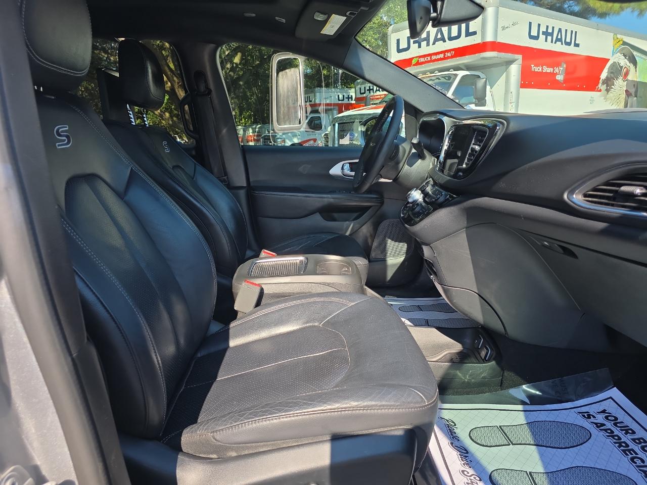 Chrysler Pacifica Touring-L Plus 2019