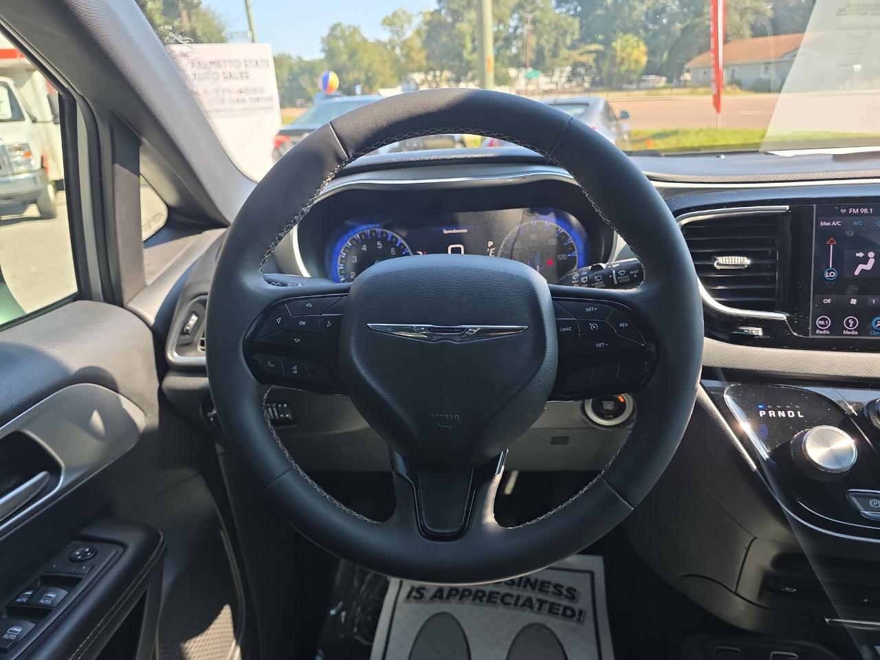 Chrysler Pacifica Touring-L Plus 2019