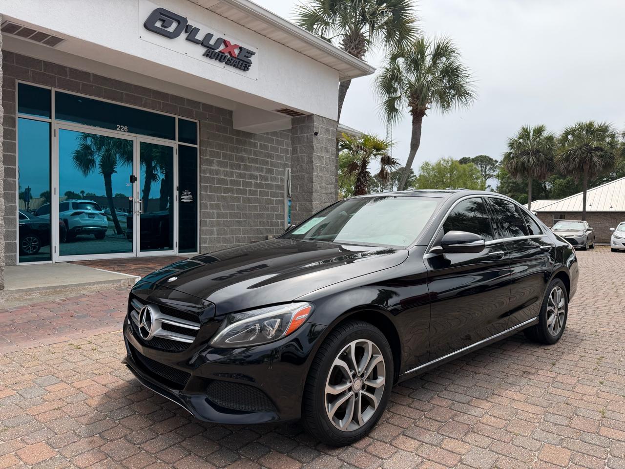 2015 Mercedes-Benz C-Class 4dr Sdn C 300 4MATIC