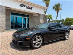 2018 Porsche Panamera 