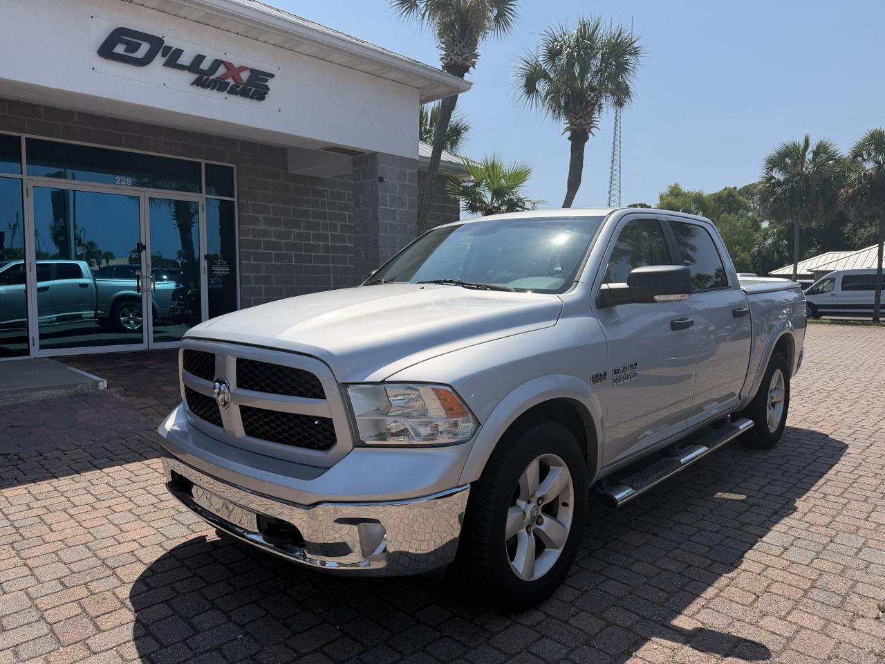 2015 RAM 1500 2WD Crew Cab 140.5" Outdoorsman *Ltd Avail*