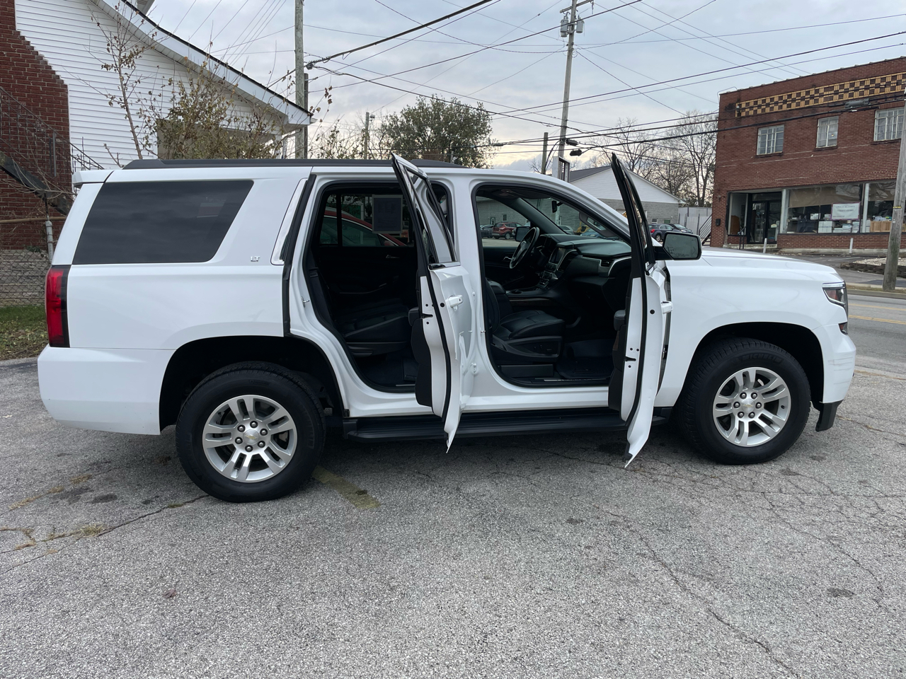 Chevrolet Tahoe 4WD 4dr LT 2020