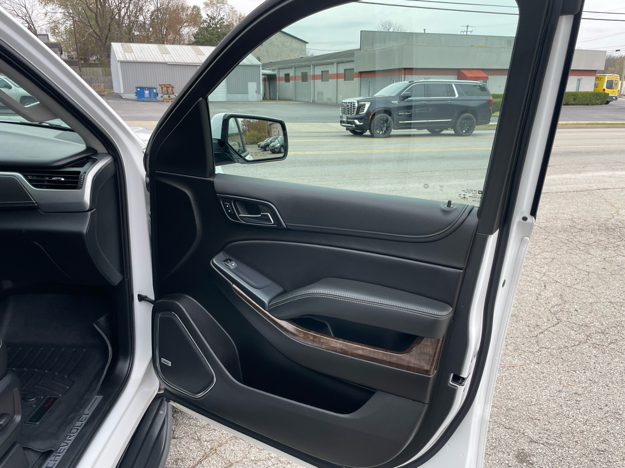 Chevrolet Tahoe 4WD 4dr LT 2020