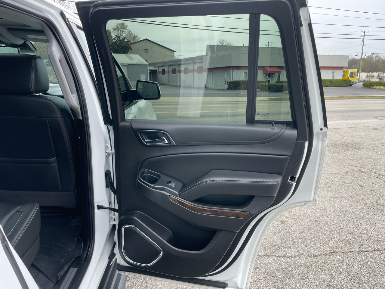 Chevrolet Tahoe 4WD 4dr LT 2020