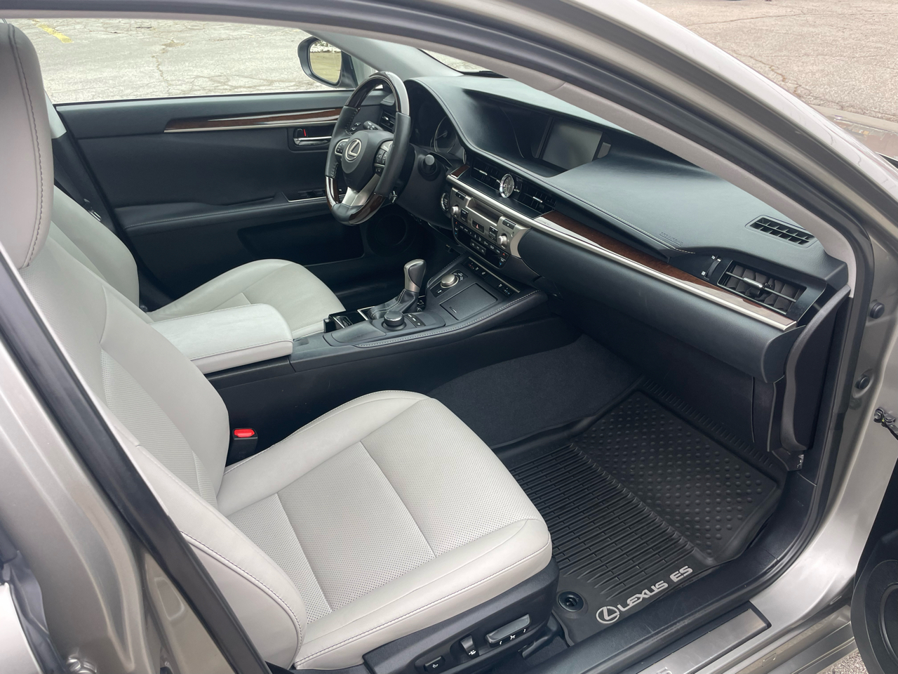 Lexus ES ES 350 FWD 2018