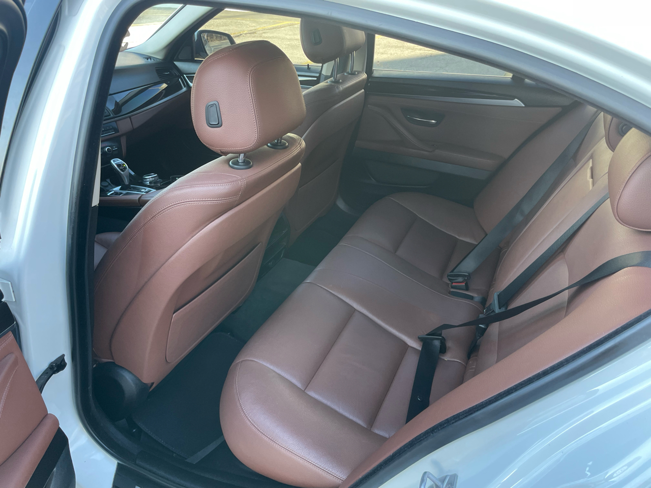 BMW 5 Series 4dr Sdn 528i RWD 2016