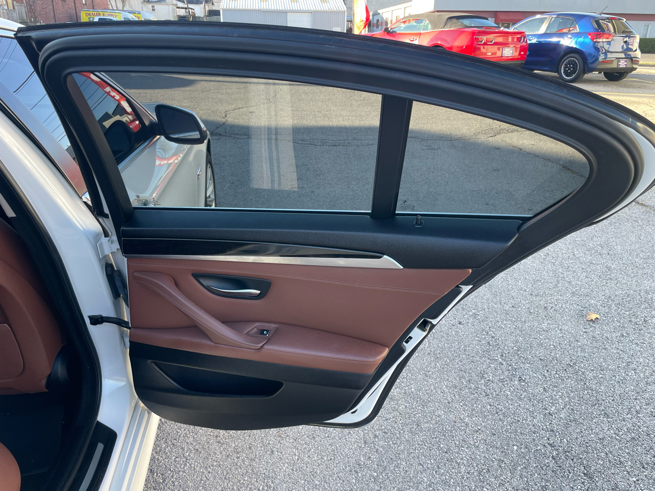 BMW 5 Series 4dr Sdn 528i RWD 2016