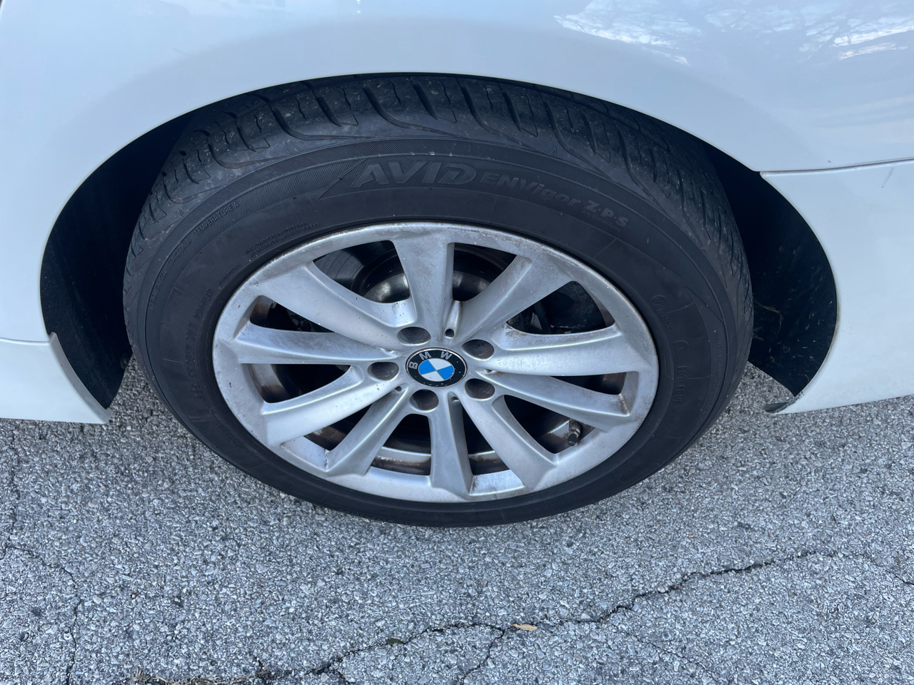 BMW 5 Series 4dr Sdn 528i RWD 2016