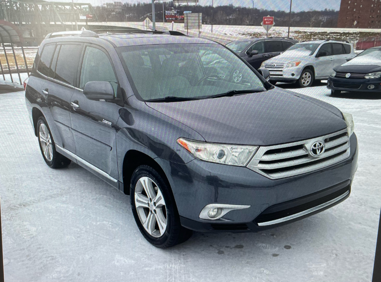 Toyota Highlander 4WD 4dr V6 Limited (Natl) 2012