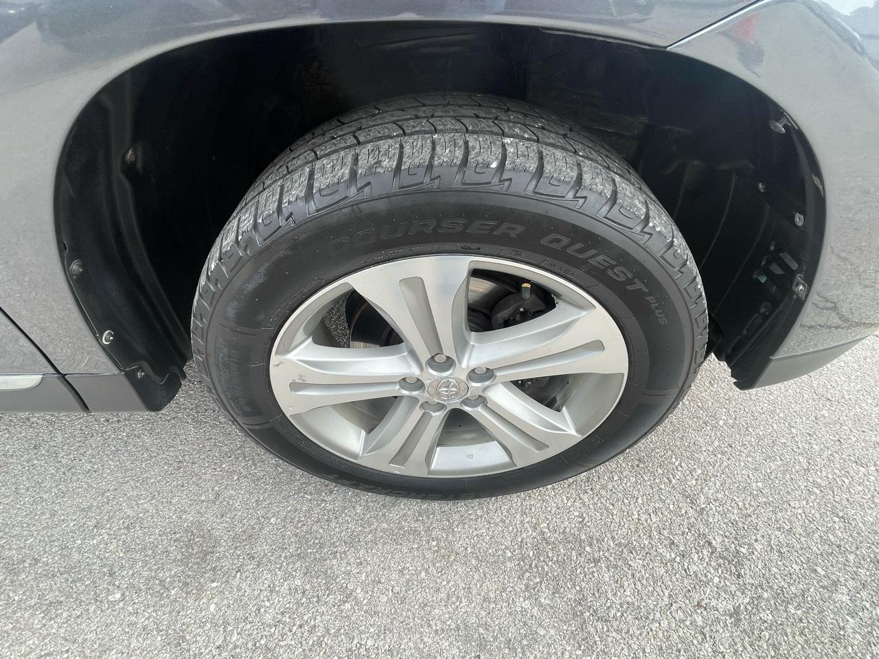 Toyota Highlander 4WD 4dr V6 Limited (Natl) 2012