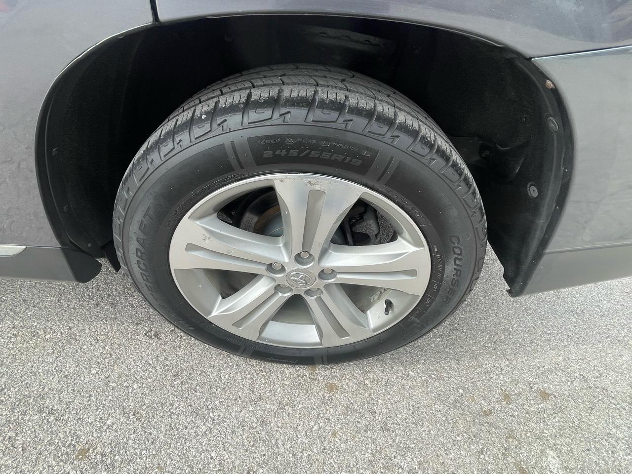 Toyota Highlander 4WD 4dr V6 Limited (Natl) 2012