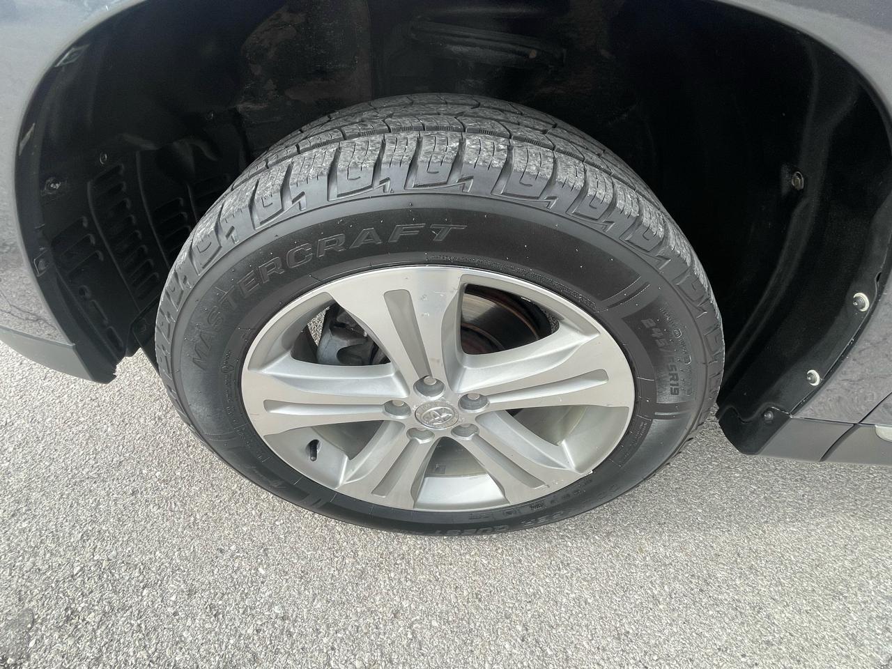 Toyota Highlander 4WD 4dr V6 Limited (Natl) 2012