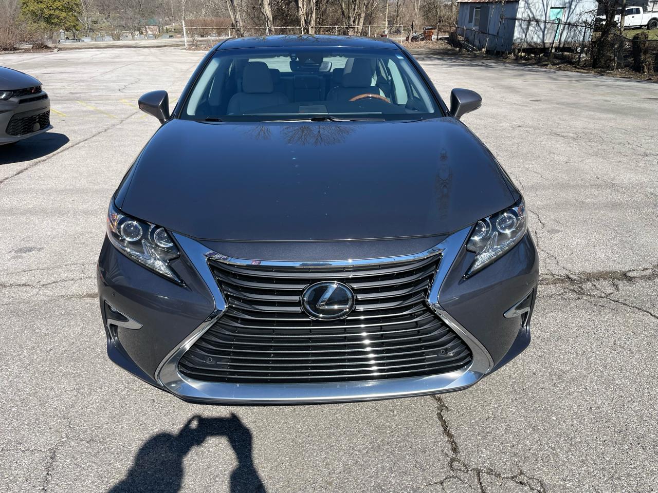 Lexus ES 350 4dr Sdn 2016