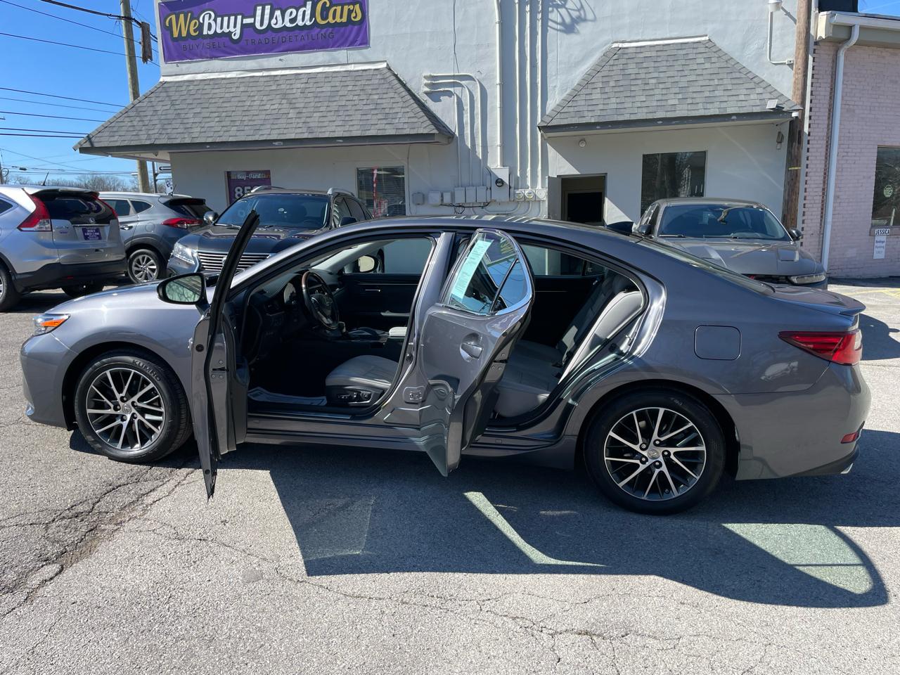 Lexus ES 350 4dr Sdn 2016