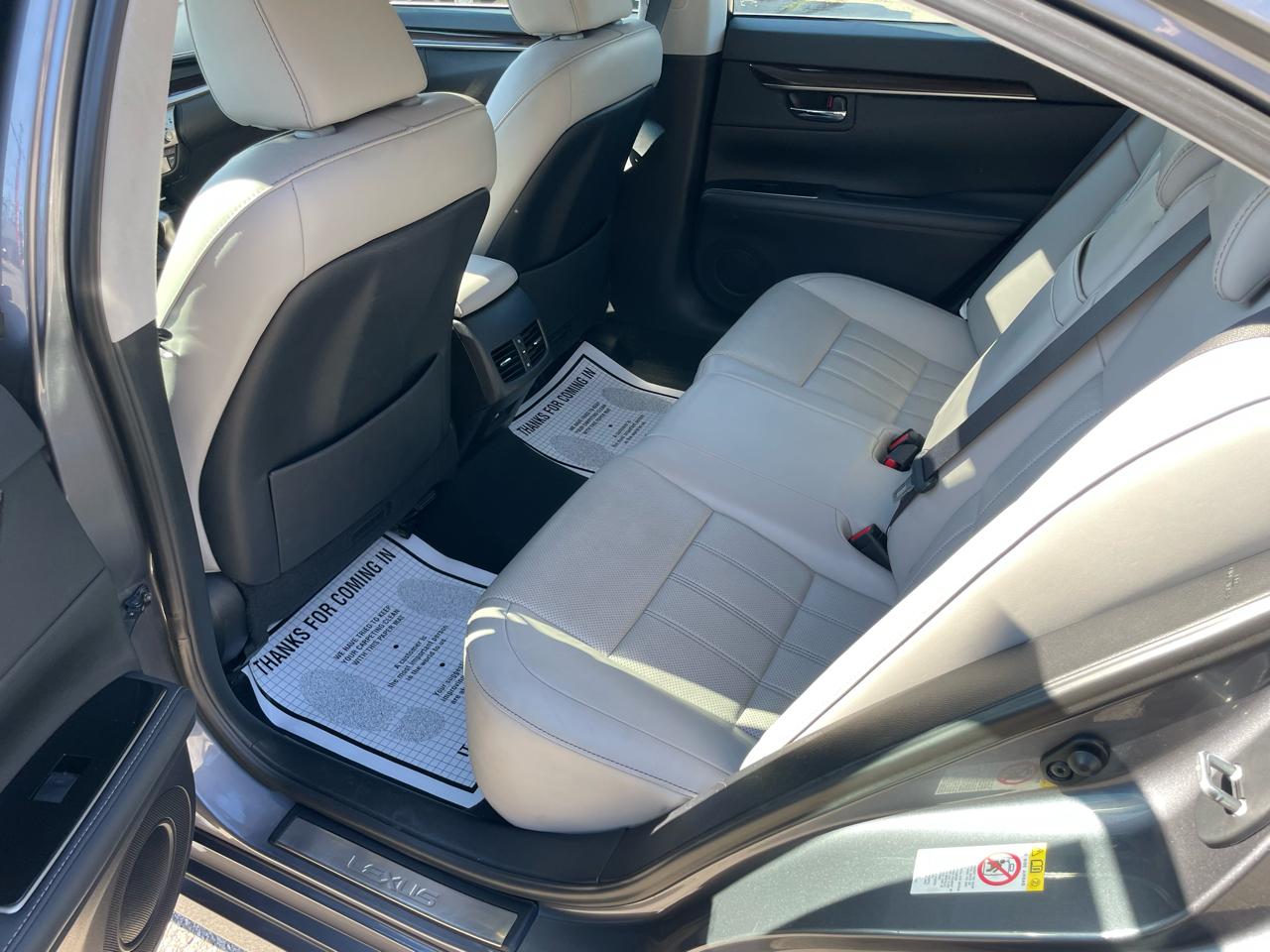 Lexus ES 350 4dr Sdn 2016