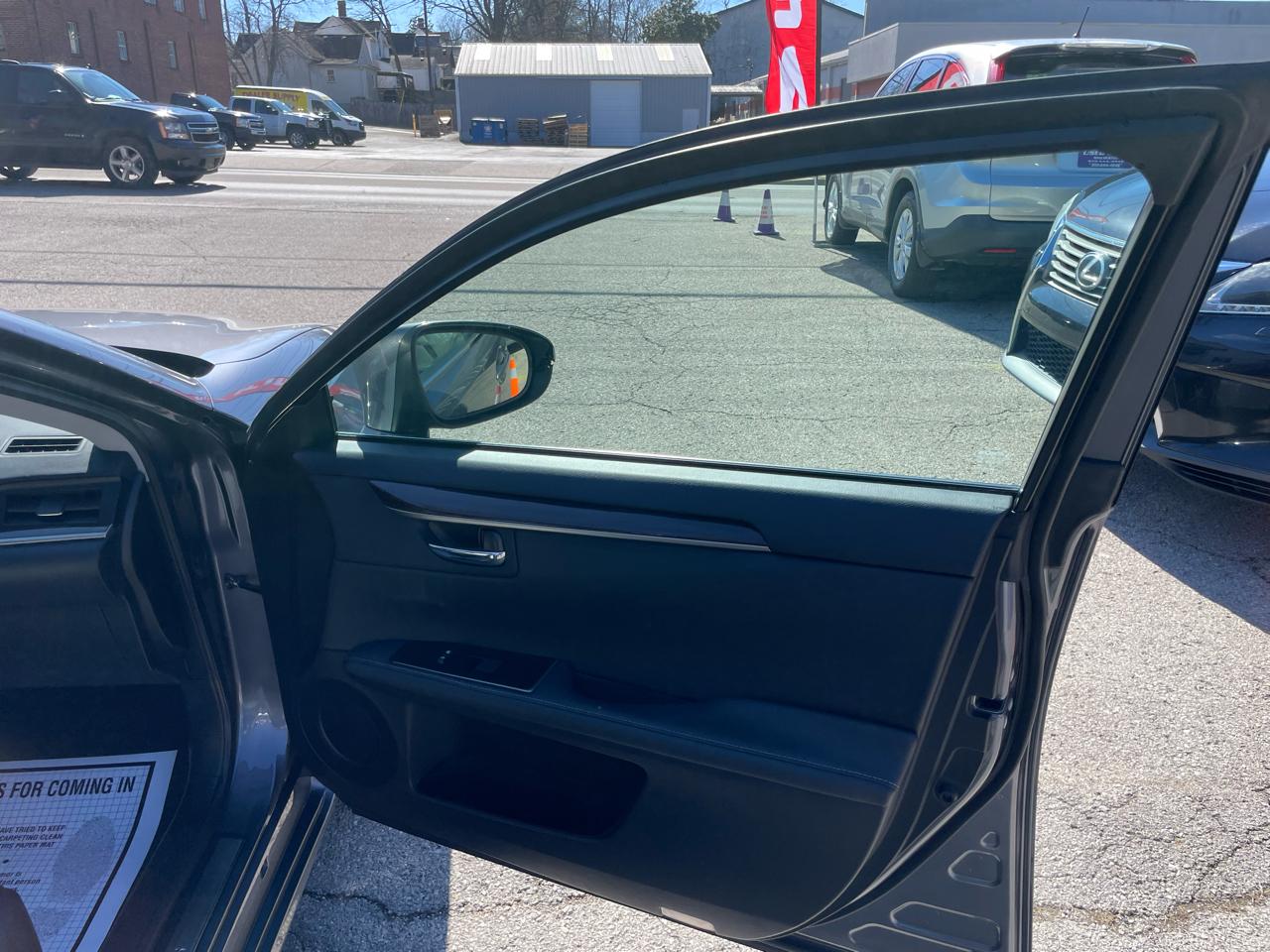 Lexus ES 350 4dr Sdn 2016