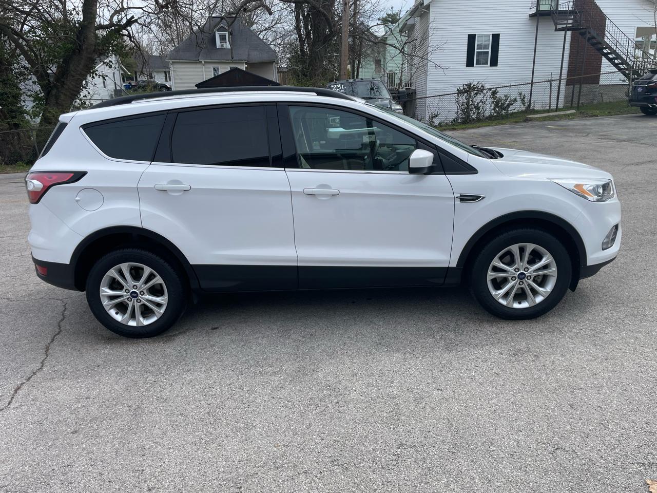 Ford Escape SE FWD 2017
