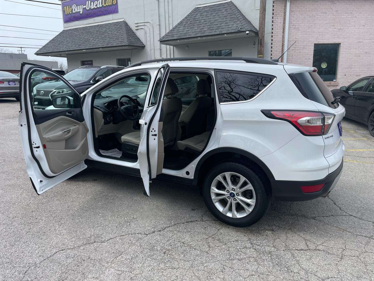 Ford Escape SE FWD 2017