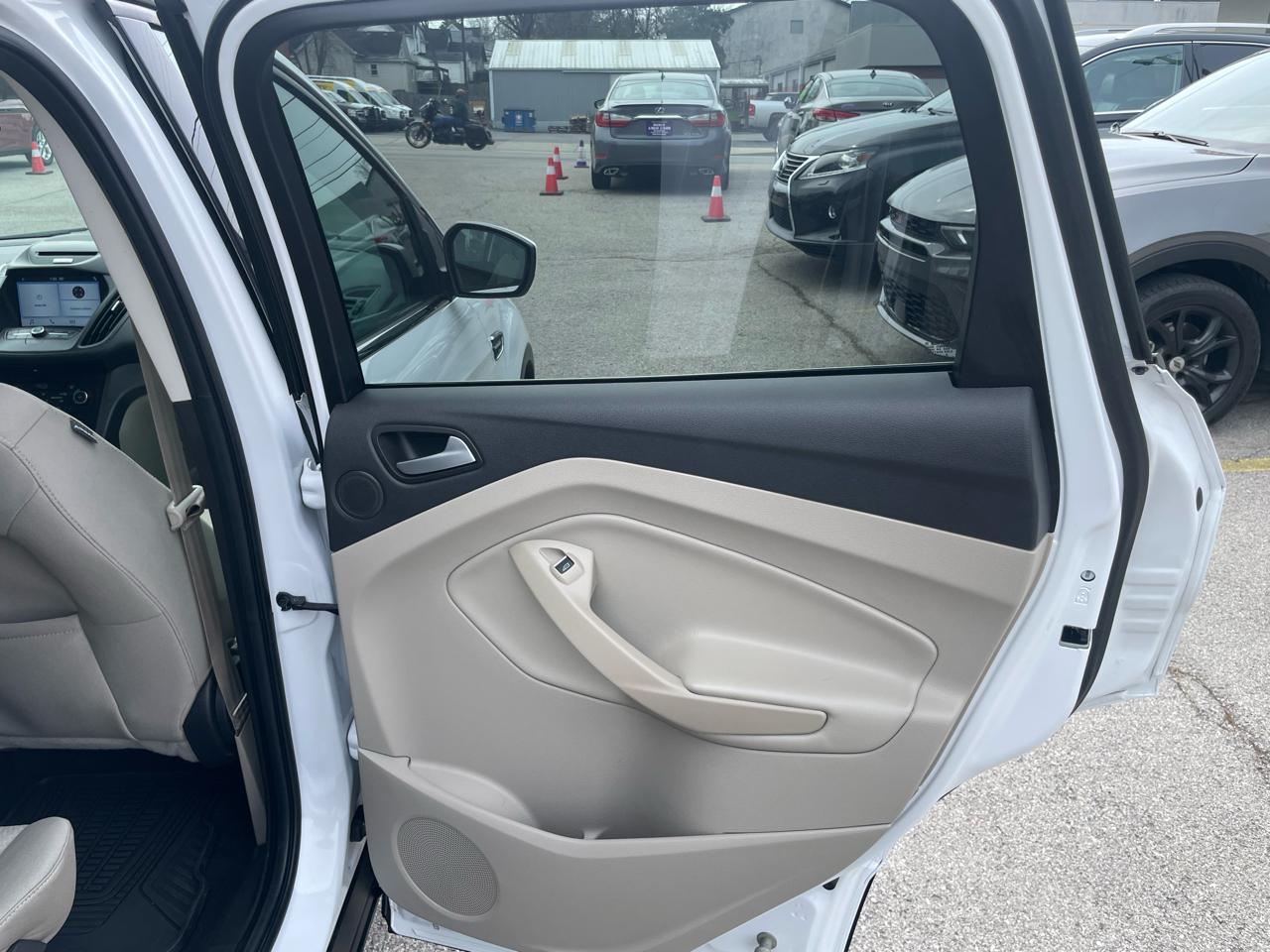 Ford Escape SE FWD 2017