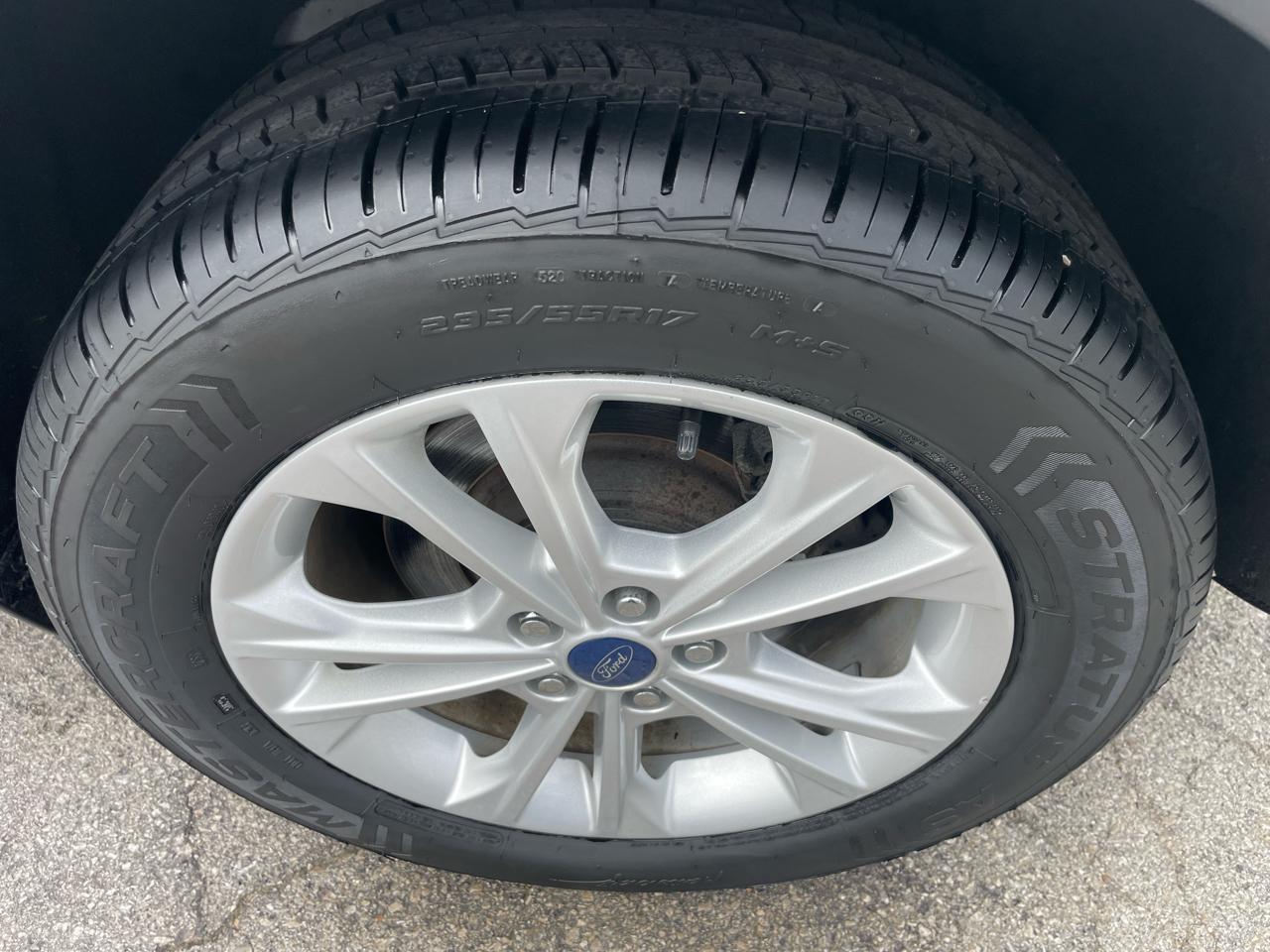 Ford Escape SE FWD 2017